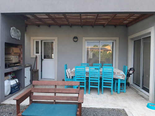 Imagen 28 de 29 de Casa En Venta En San Alfonso - Pilar Del Este