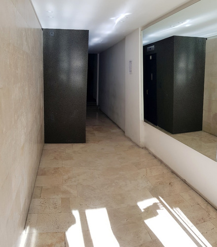 Imagen 2 de 24 de Paraguay Al 3000 Y Gallo, Palermo. Piso 1. Contrafrente. 3 Ambientes. 2 Dormitorios. A Refaccionar. Superficie Total Y Cubierta 61 M2. Cocina Grande Con Comedor Diario. Lavadero. Apto Profesional.