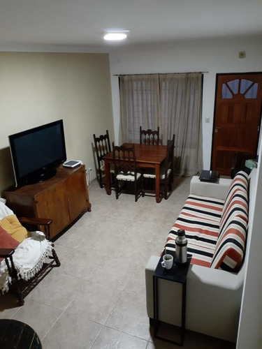 Imagen 5 de 14 de Venta De Duplex 3 Ambientes Al Frente Con Cochera Haedo