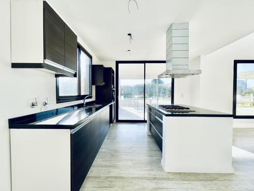 Imagen 11 de 30 de Casa | En Venta | Lote Interno | 3 Dormitorios| Barrio San Francisco | Villa Nueva | Tigre