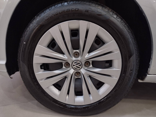 Imagem 5 de 6 de Volkswagen Voyage 1.6 Msi Totalflex 4p Manual