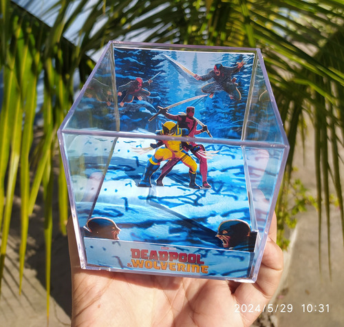 Cubo Diorama Deadpool & Wolverine