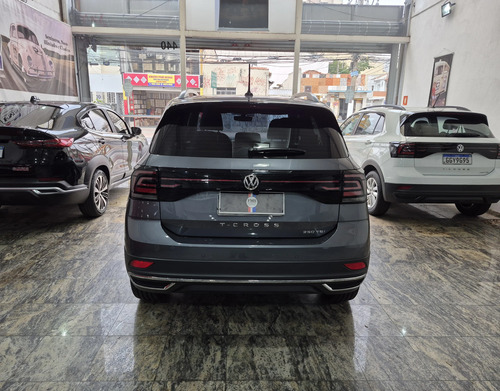Volkswagen T-Cross 1.4 250 TSI TOTAL FLEX HIGHLINE AUTOMÁTICO