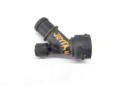 Toma Brida Agua Motor 2.0l Vw Jetta A4 Plastico 99-07