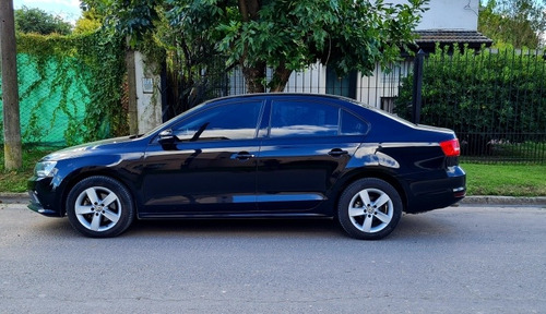 Volkswagen Vento 2.5 Advance Plus 170cv 2015