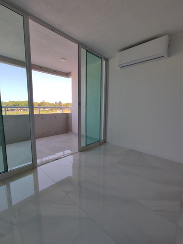 Imagen 4 de 9 de Vendo Departamento De 1 Dormitorio Con Balcón +2 Baños +cochera +horno , Anafe,extractor ,aires Acond,placares