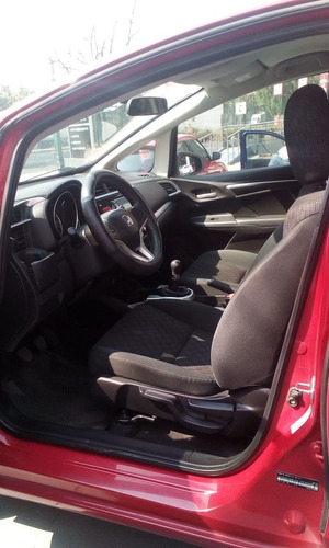 Imagen 10 de 15 de Honda Fit 2016 1.5 Cool Mt