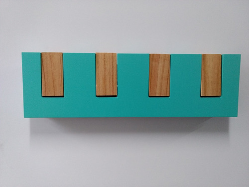 Imagen 10 de 10 de Perchero De Pared Madera Lustrada Y Laqueada 4 Perchas Escandinavo Nordico