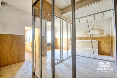 Casa A Reciclar De 277 M2.