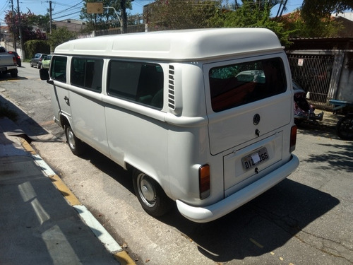 Imagem 4 de 15 de Volkswagen Kombi 2003 1.6 Std 3p Gasolina