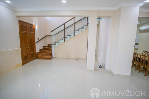 Casa · 4 Recámaras · Alberca · Centro · Sm12 · 350m2