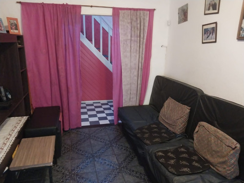 Casa Multifamiliar En Venta, Jacarandá 1280, Villa Udaondo, Ituzaingó