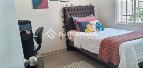 Casa En Venta De 3 Dorm 2 Baños, Amplio Terreno, En Coquimbo