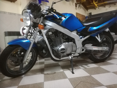 Suzuki Gs500