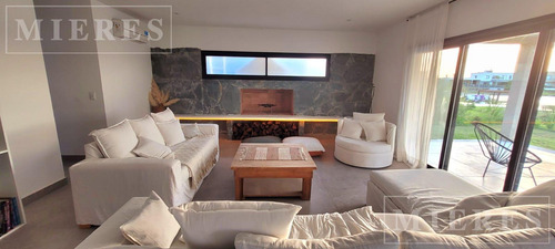 Casa En Alquiler Temporal Diciembre 2024, Lote A Laguna Area 7 San Sebastian