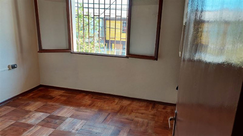 Casa En Arriendo De 4 Dorm. En San Felipe