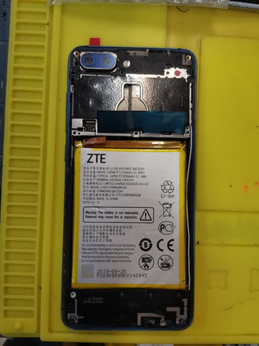 Zte Blade V9 P/ Refacciones Por 2 Piezas Venta (Usado)