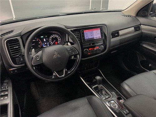 Mitsubishi Outlander 2.2 MIVEC DI-D DIESEL HPE-S AWD AUTOMÁTICO