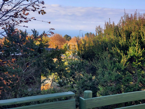 Vista A Los Volcanes Próximo Colegio Puerto Varas