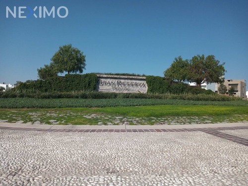 Imagen 1 de 11 de Venta De Terreno Fraccionamiento Biogrand Juriquilla