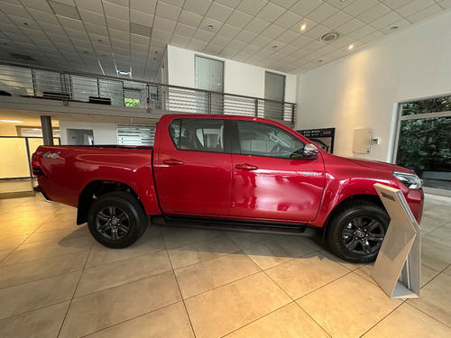 Toyota Hilux Pick-Up 2.8 Cd Srv 204Cv 4X4
