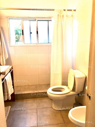 Casa De Cuatro Dormitorios Con Piscina En Barrio Privado.- Ref: 29000
