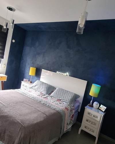 Imagem 4 de 10 de Decor Colors Cimento Queimado Perolizado 1,6k Safira Escuro