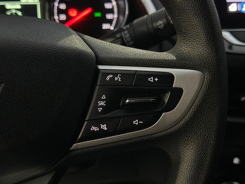 Chevrolet Onix plus 1.0 Ltz Turbo 4p