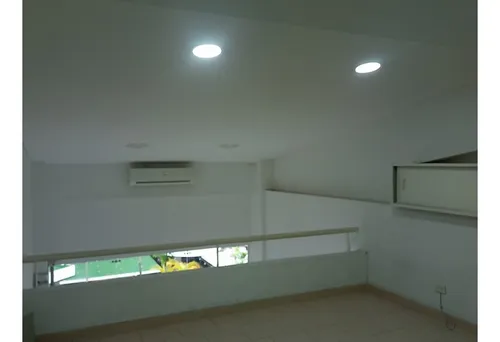 Venta Local De Dos Pisos 59mts2 En Ciudad Jardín, Sur De Cali 7609.