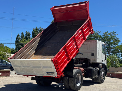 Iveco Tector 170 22 2004 Camión Volcador Rentaltrucks Vial