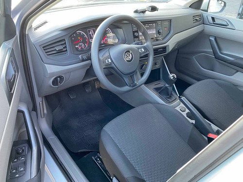 Imagem 8 de 11 de Volkswagen Virtus 1.6 Msi Total Flex Manual