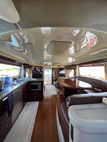 Imagen 11 de 12 de Yate Sea Ray 58 Sedan Bridge