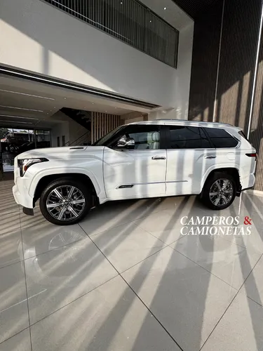 Toyota Sequoia 3.5 V6 Capstone