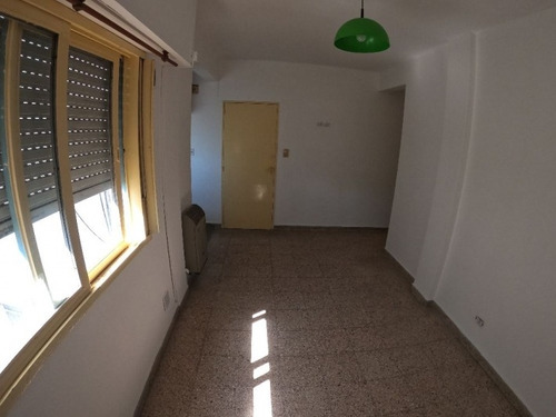 Imagen 2 de 11 de Departamento En Venta En Ramos Mejia