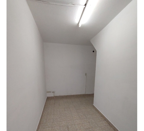 Imagen 2 de 9 de Venta Ph De 3 Amb Zona Ballester