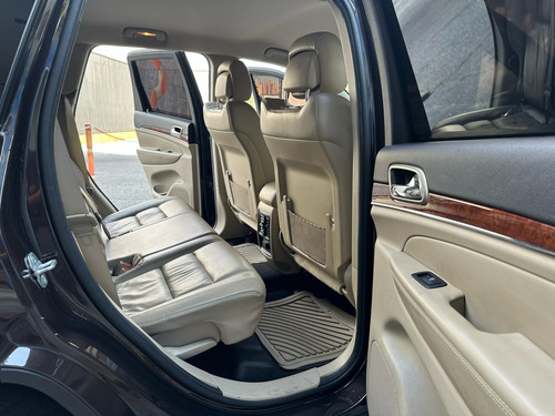 Jeep Grand Cherokee Sport Wagon 2013