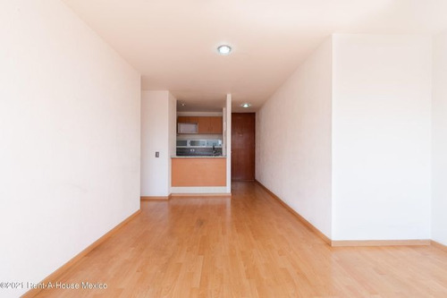 Imagen 2 de 14 de Depa En Venta Miguel Hidalgo, 1 Hab Y 2 Baños.av. Rio San Joaquin