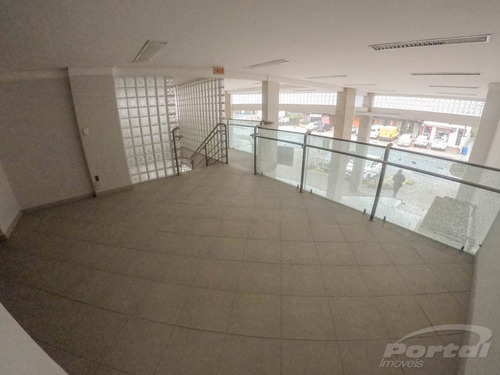 Loja Térrea, Com Aproximadamente 300 M², No Bairro Itoupava Norte. - 3571709l