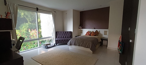Casa En Venta En Jiutepec, Cocadas, Con Acceso Controlado, Alberca Y Loft Independiente.