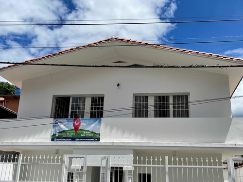 Imagen 12 de 13 de Clinica O Locales El Ángel En El Encanto