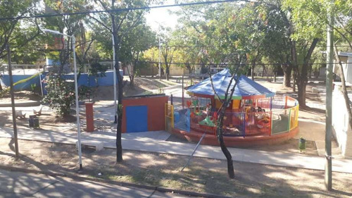 Imagen 3 de 11 de Departamento Tipo Casa En Venta En Sarandi Oeste