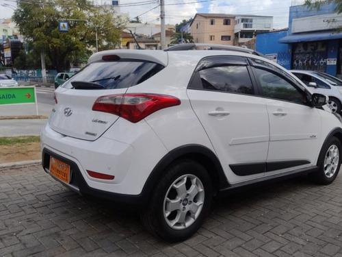 Hyundai HB20X HB20X 1.6 16V STYLE FLEX 4P AUTOMÁTICO