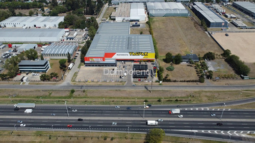 Imagen 8 de 16 de Local En Alquiler En Moreno, G.b.a. Zona Oeste, Argentina