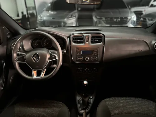 Renault Logan 1.6 Automatico