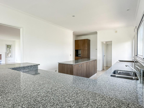Imagen 9 de 26 de Venta Casa A La Laguna - Barrio San Francisco Villa Nueva Tigre