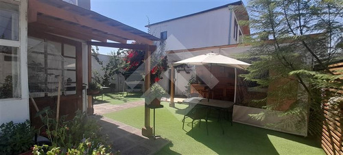 Imagen 22 de 27 de Casa En Venta De 5 Dorm. En La Florida