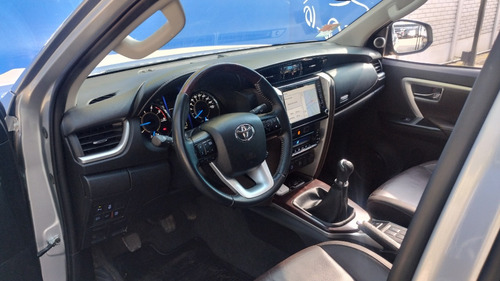 Toyota SW4 2.8 Srx 177cv 4x4 7as