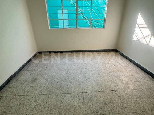 Venta De Casa Con 6 Departamentos En Azcapotzalco Cdmx Colonia Arenal