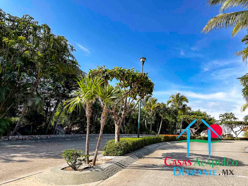 Cad La Cima S4 27 Y 29 Lc 33, 34 Y 35. Cinco Lotes Residenciales En La Cima Club Residencial