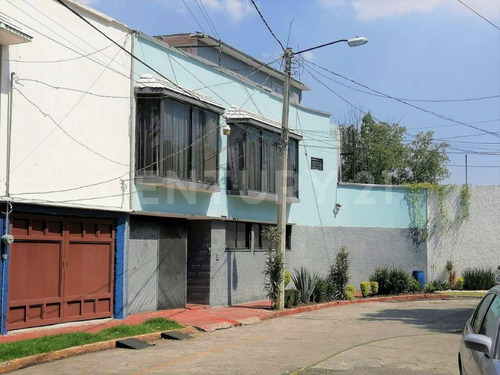 Casa En Venta En Jardines De San Mateo, Naucalpan, Estado De México